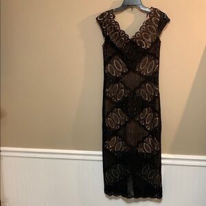 JOVANI Women’s Elegant Lace Beaded Midi Dress 4 Black